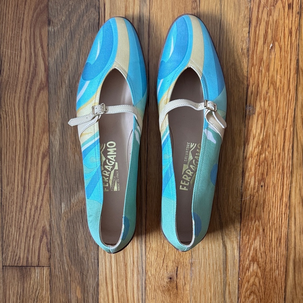 Salvatore Ferragamo Blue and Cream Flats